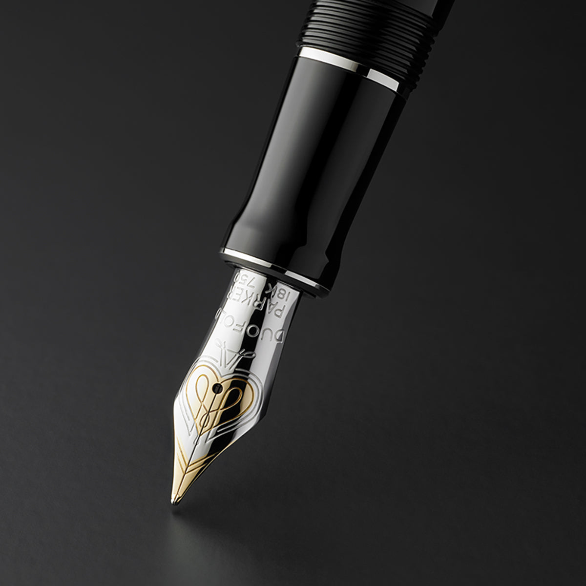 PARKER Duofold Centennial Fountain Pen, Classic Black with Palladium Trim, Medium