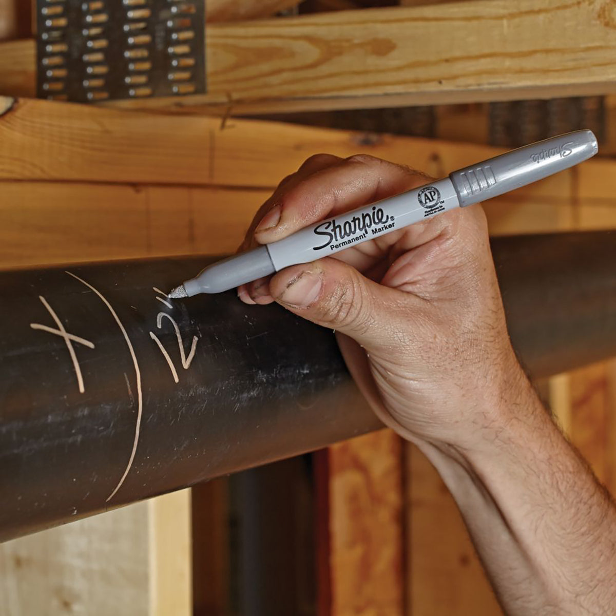 Sharpie Silver Pipe Marker –